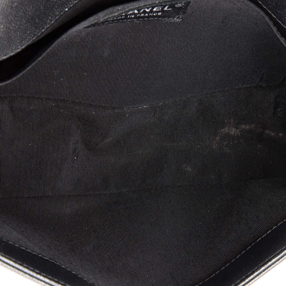 Chanel Old Medium So Black Boy Flap Bag Quilted Caviar - Picture 6 of 7